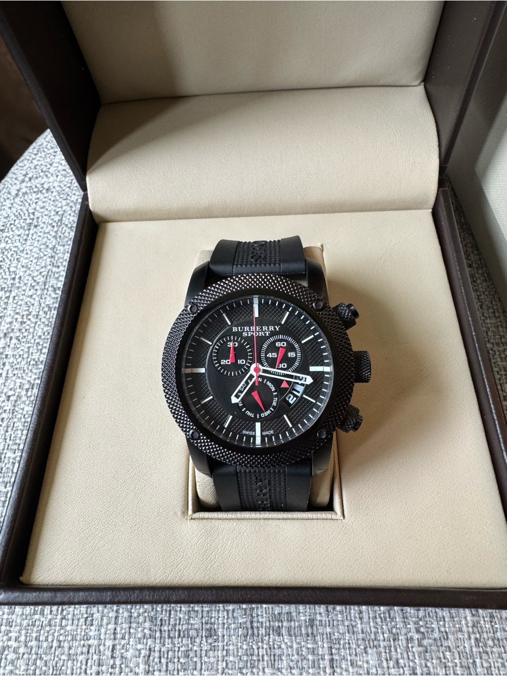 Burberry Sport Men’s Watch (box included) - Picture 2 of 10